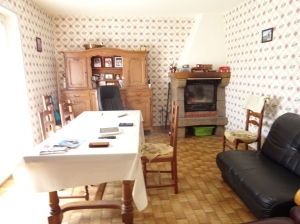 Traditional House with Outbuilding and Lovely Garden