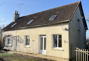 Detached Country House with Outbuilding