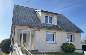 Detached House with Garden