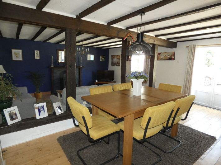 Detached Country House with Outbuilding