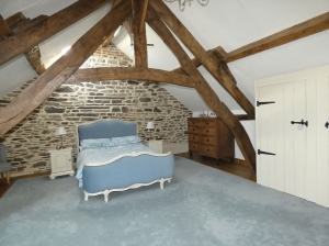 Detached Country House with Outbuilding