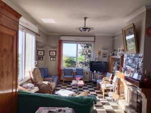 Detached House with Landscaped Garden