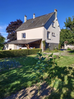 Detached House with Landscaped Garden