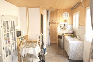 Lovely House with Guest Gite Accommodation
