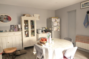 Lovely House with Guest Gite Accommodation