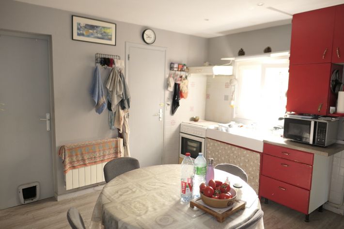 Lovely House with Guest Gite Accommodation