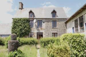 Detached House with Huge Outbuilding as Workshop