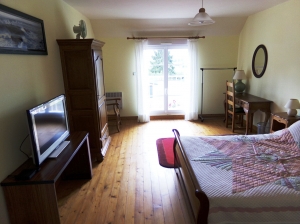 Main House with Guest Gite and Lake