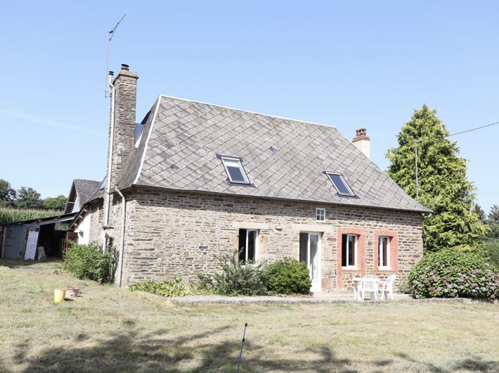 Detached Country House with Outbuilding