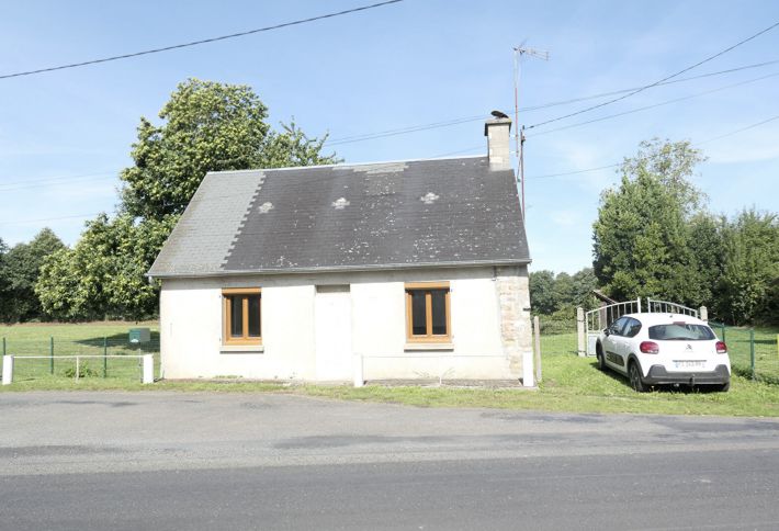 Detached Country House with Garden