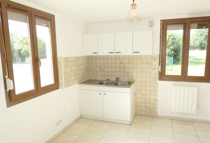 Detached Country House with Garden