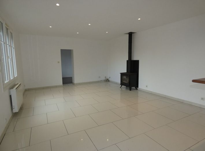 Detached House with Garden in Nice Setting