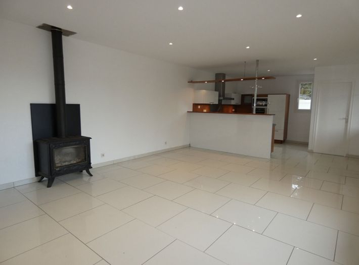 Detached House with Garden in Nice Setting