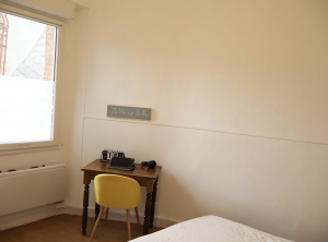 Town House with Neat Courtyard Garden