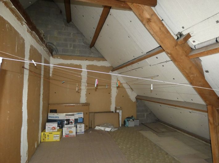 Contemporary Detached House with Garden