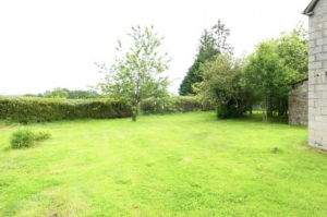 Huge Farm House for Further Renovation