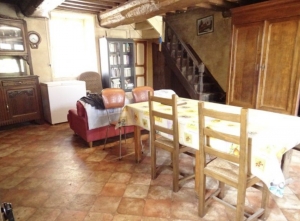 Huge Farm House for Further Renovation