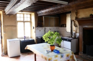 Huge Farm House for Further Renovation