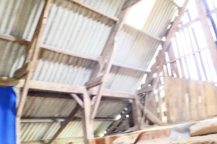 Huge Farm House for Further Renovation