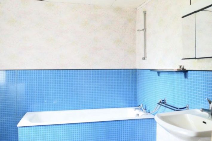 Huge Farm House for Further Renovation