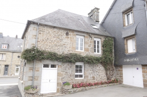 Neat Village House with Good Accommodation