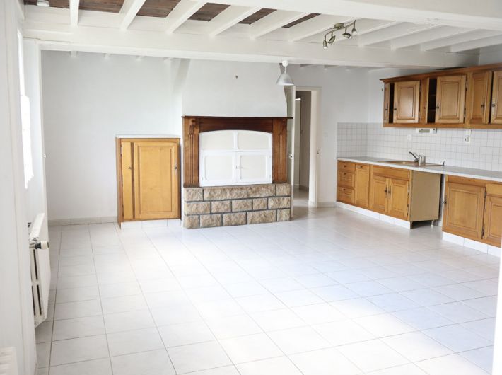 Detached Country House with Outbuilding