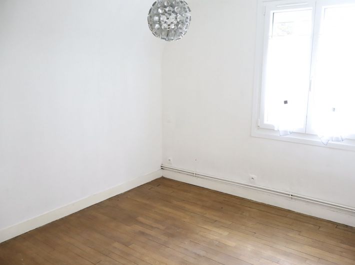 Detached Country House with Outbuilding