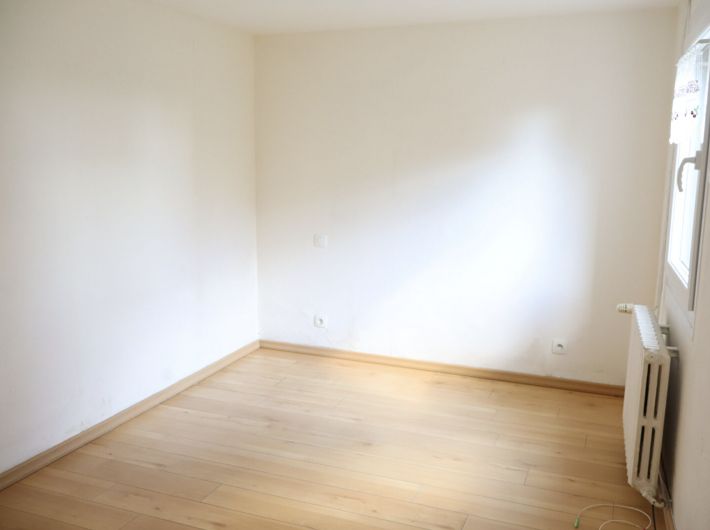 Detached Country House with Outbuilding