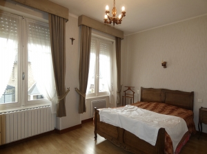 Town House in Good Order with Small Garden