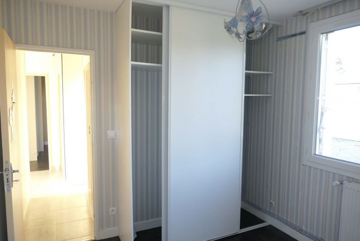 Detached Country House with Outbuilding