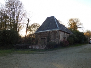 Stunning 17th Century Manor House with Land