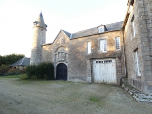 Stunning 17th Century Manor House with Land