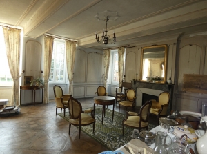 Stunning 17th Century Manor House with Land