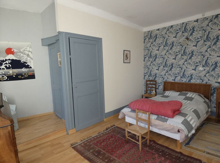 Stunning 17th Century Manor House with Land