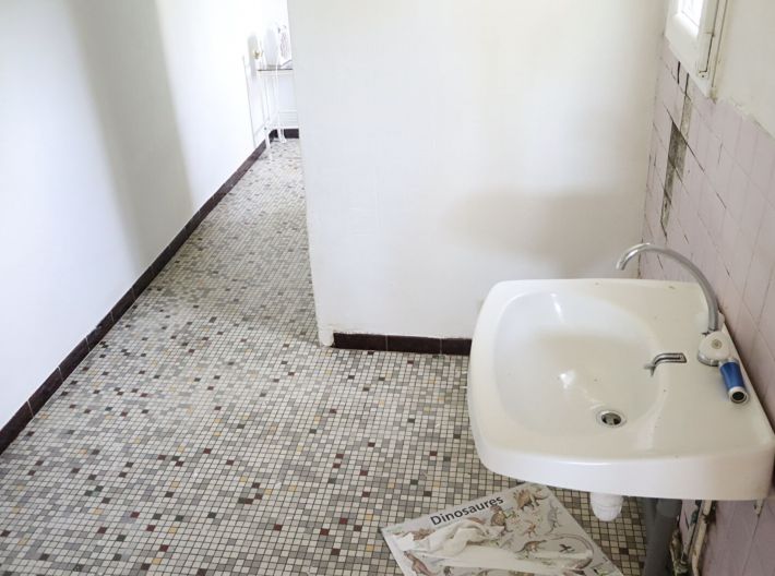 Detached House with Garden in Nice Location