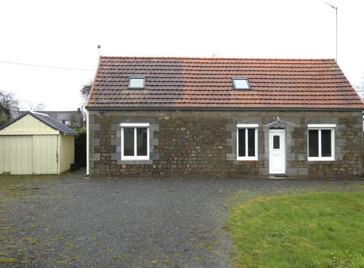 Detached Country House with Garden