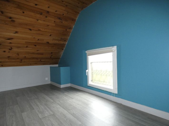 Detached Country House with Garden