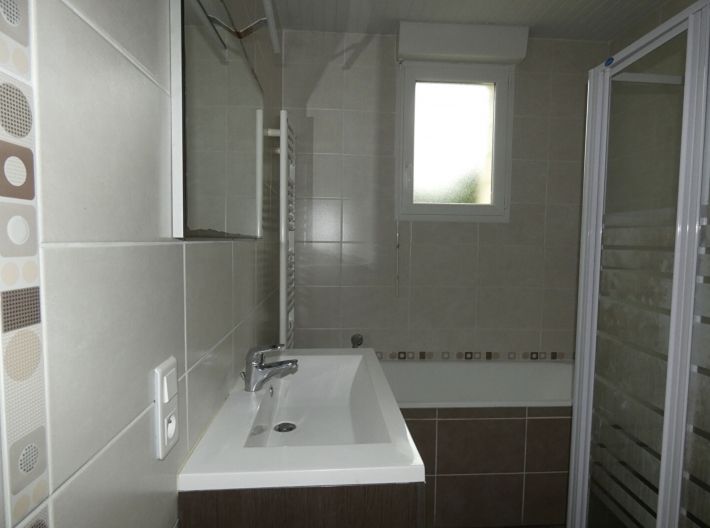 Detached Country House with Garden