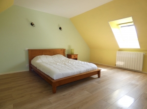 Detached House with Landscaped Garden