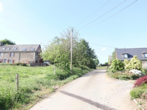 Detached Country House with Large Garden