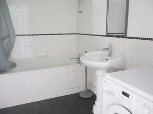 Forth Floor Apartment with Balcony