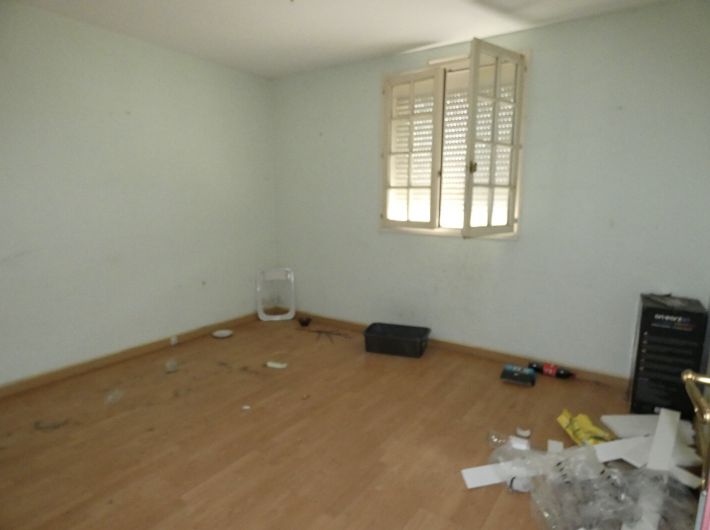 Habitable Single Storey House to Improve