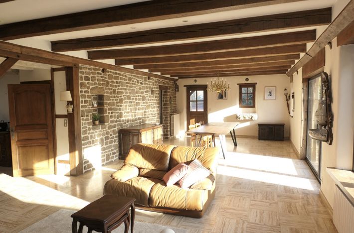 Charming Detached Country House with Landscaped Garden