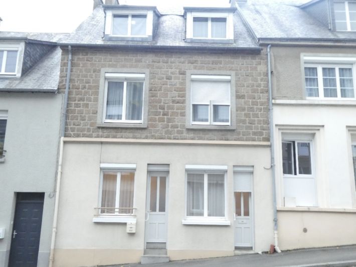 Town House With Courtyard Garden