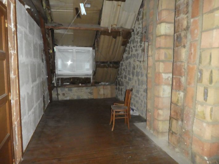 Town House With Courtyard Garden