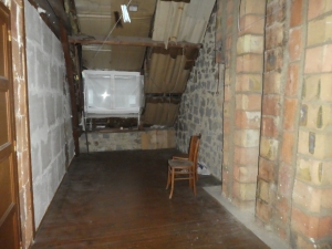 Town House With Courtyard Garden