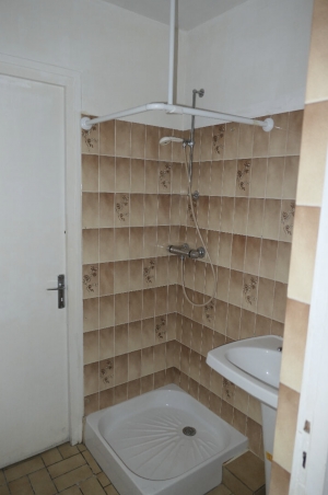 Town House With Courtyard Garden