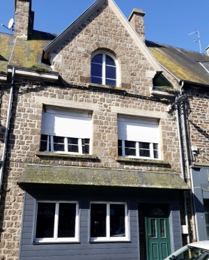 Town House in Good General Order