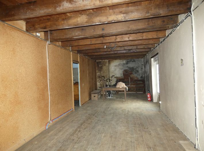 Detached Country House with Outbuilding