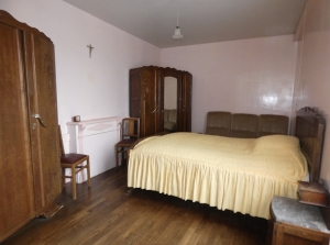 Detached Country House with Outbuilding